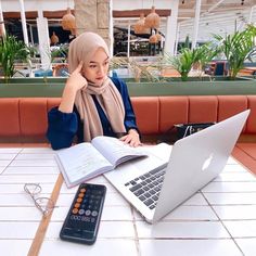 Aplikasi Saham Terbaik OJK
