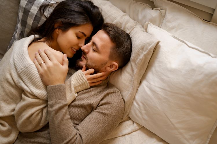 17 Baru Manfaat Berhubungan Badan Ketika Hujan : Kesehatan